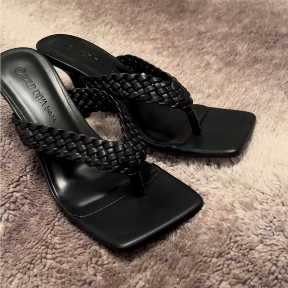 Heeled sandals from fashion nova - Picture 2 of 4